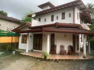 Nanda's Villa - Ampegama