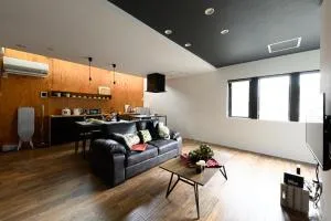 D plus one doors - Asari-machi