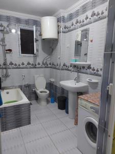 شقة مفروشة ثلاث غرف كبيرة سوبر لوكس اول سكن