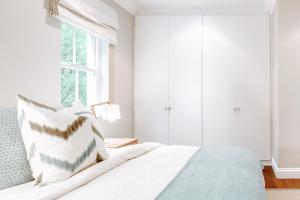 Luxe Family Home with Solar Power in Secure Hout Bay Estate