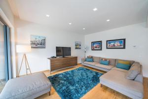 Bellavista Laglio Lagoon B by Italian Apartments