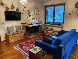 Pelmo Dolomiti's House - Pian