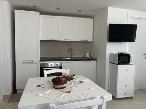 Studio Apartment with One Double Bed