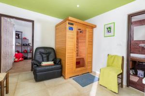 Holiday home Dioniza by Villsy- with private pool and jacuzzi