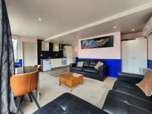 A Stones Throw From Town A-Frame