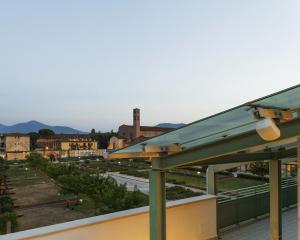 Appartamento con 2 Camere da Letto e Terrazza
