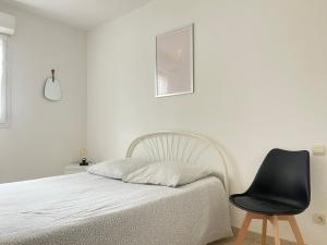 Appartements Appartement Cyrano l Rdc l 2 Chambres l Piscine dans residence privee : photos des chambres