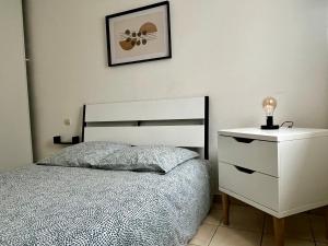 Appartements Appartement Cyrano l Rdc l 2 Chambres l Piscine dans residence privee : photos des chambres