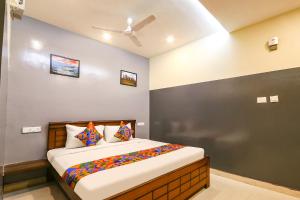 FabHotel Starhood - Nr Lanco Hills, Manikonda