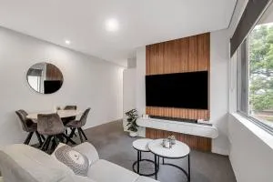 The 2 Bedroom Hurstville Haven - Oatley