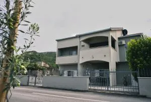 Rafael Apartment - Opuzen