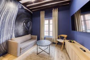 Beautiful fully renovated apartment - Near Paris