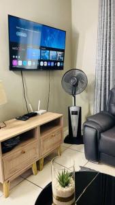 Elihle GuestHouse at BallitoGroves