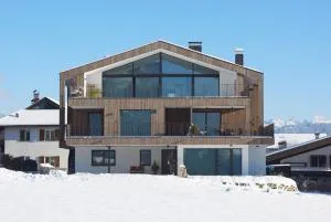 Ariala Apartments - Issengo