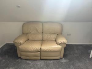 Modern City Studio Free Parking Close to Station