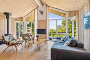 Lovely Holiday Home On An Elevated Natural Plot With Large Terraces, Spa, Sauna And A Hot Tub Close To Forest, Beach And Ebeltofts Charming