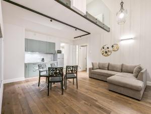 Flats4rent Palazzo Poste