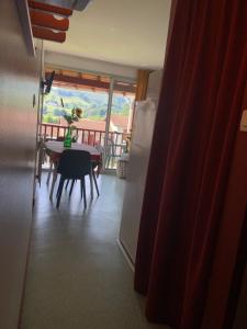 HOSTA Piscine Vue Montagnes