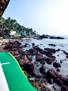 SUNNY CLIFF BEACH Stay - Querim