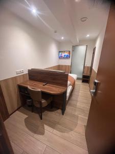Basement Double Room room in Ozo Hotels Cordial Amsterdam