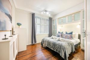 Welcome London Buckingham Palace