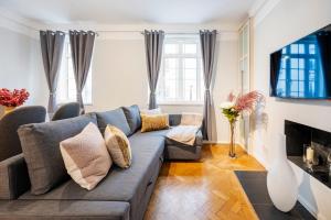 Welcome London Buckingham Palace