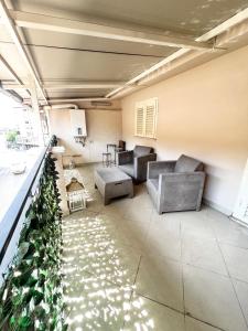 Terra Sole Monica Camera Sole