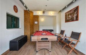 Holiday Home Zrnovnica 06