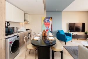 Vogue & Idyllic 2 BDR Mangroovy Free Pool & Beach Access