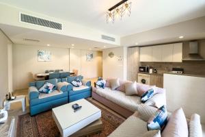 Staggering & Soothing 2 BDR w Pool View Free Pool & Beach Access