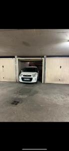 T2! 3 ou 4 personnes centre ville neuf avec garage