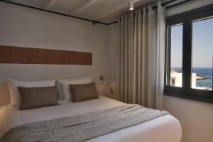 Essence Suite Sea View  room in Minois Village Boutique Suites & Spa