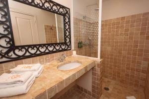 Hotels Hotel La Villa Sainte Valerie Adults Only : photos des chambres