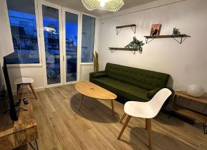 Boutique Apartment Fuengirola old town & beach with 2bed-2bath