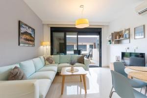 Mil Palmeras Beachfront Bliss