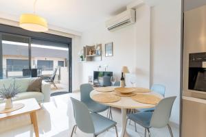 Mil Palmeras Beachfront Bliss