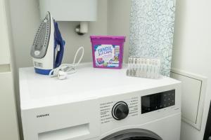 Vienna Rooftop Haven 120m, 3BR, Terrace, City Views!