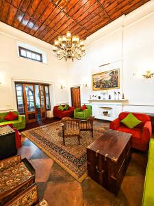 Devdar Woods - An LVB Experience