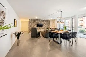 LIVINGLike-Apartment - Central & Spacious with Balkony & Garage, Coffee - 103m2 - Ispringen