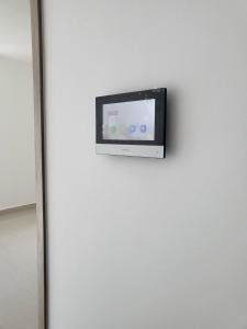 T- Plus Apartment - Căn hộ 2 PN view hồ bơi