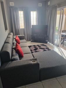 Ingwe Manor Guesthouse