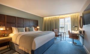 Deluxe Double Room room in Clayton Hotel Cambridge formerly The Tamburlaine Hotel