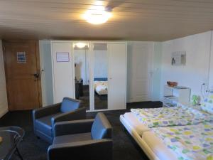B&B / Chambres d'hotes Grange d'Anjeux Bed & Breakfast : photos des chambres