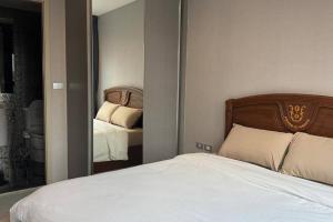 Luxurious Downtown Apartment