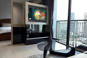 Luxurious Downtown Apartment