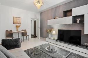 Downtown Cozy Corner