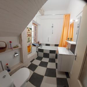 Maisons de vacances La Poste Saulgond : photos des chambres