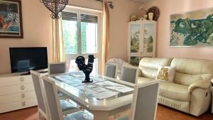 M292 - Marcelli, quadrilocale con giardino a 50mt dal mare