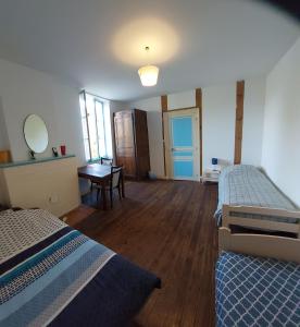 Maisons de vacances La Poste Saulgond : photos des chambres