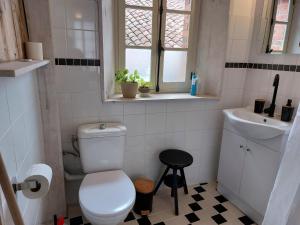 Maisons de vacances La Poste Saulgond : Maison 3 Chambres